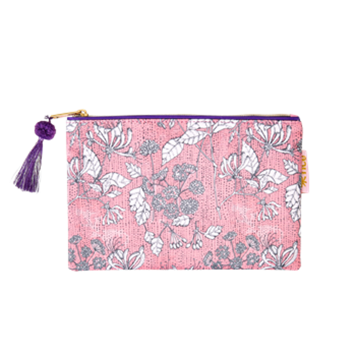 Necessaire