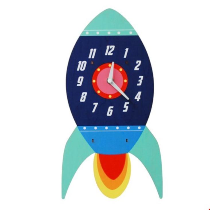 HÖLZERNE WANDUHR Spaceship