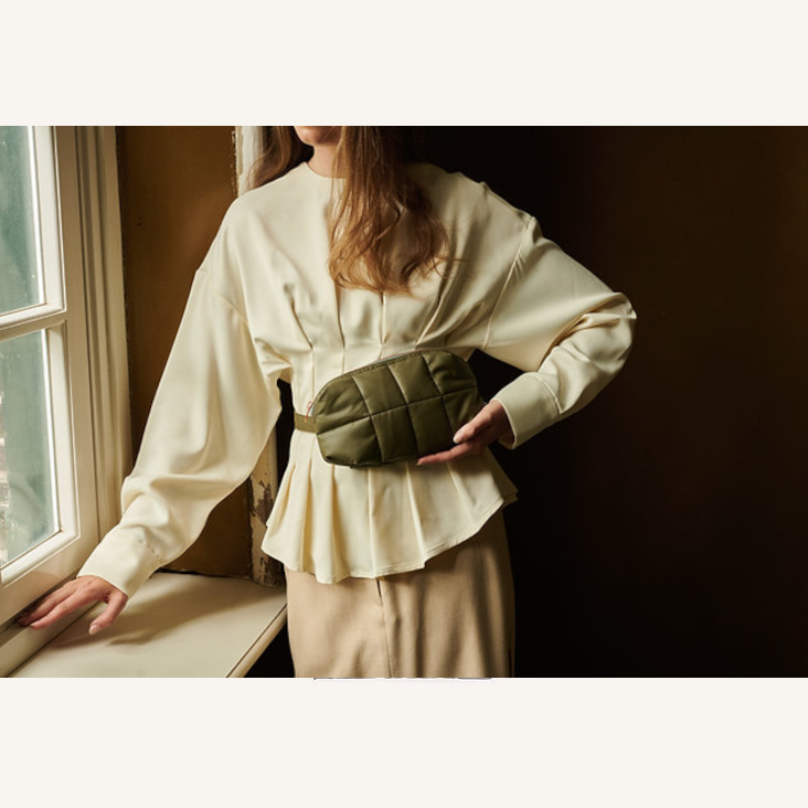Cilou • puffy belt bag capers