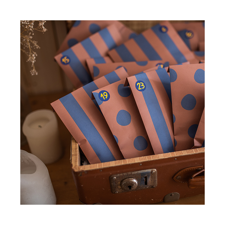 Adventskalender-Tüten 24 Stk.mit Zahlen Blau