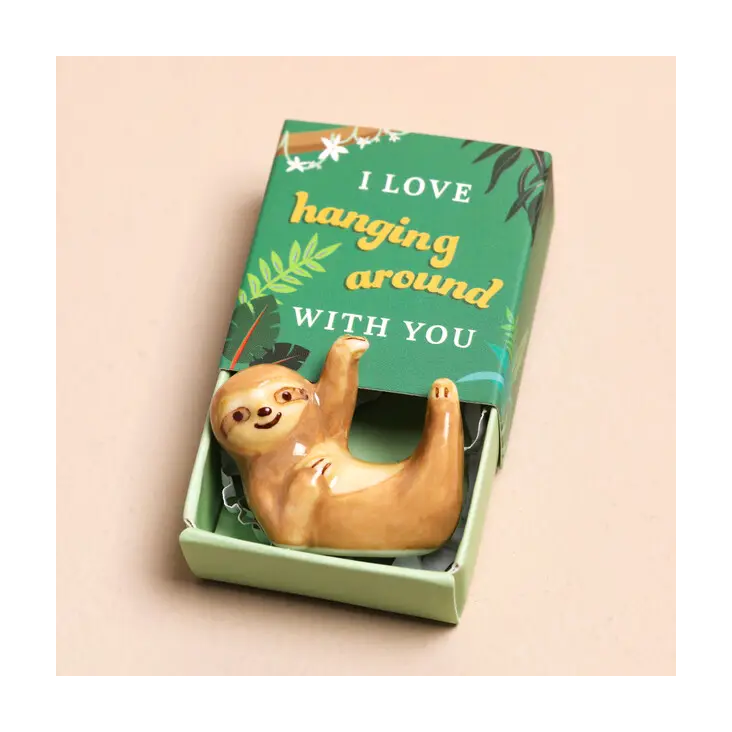 Kleiner Matchbox-Keramik-Token | Sloth
