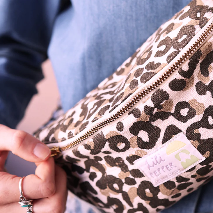 Shoulder bag *Leo Brown